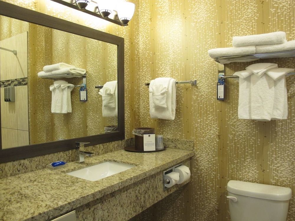 Best Western Plus Moosomin Hotel Kamer foto