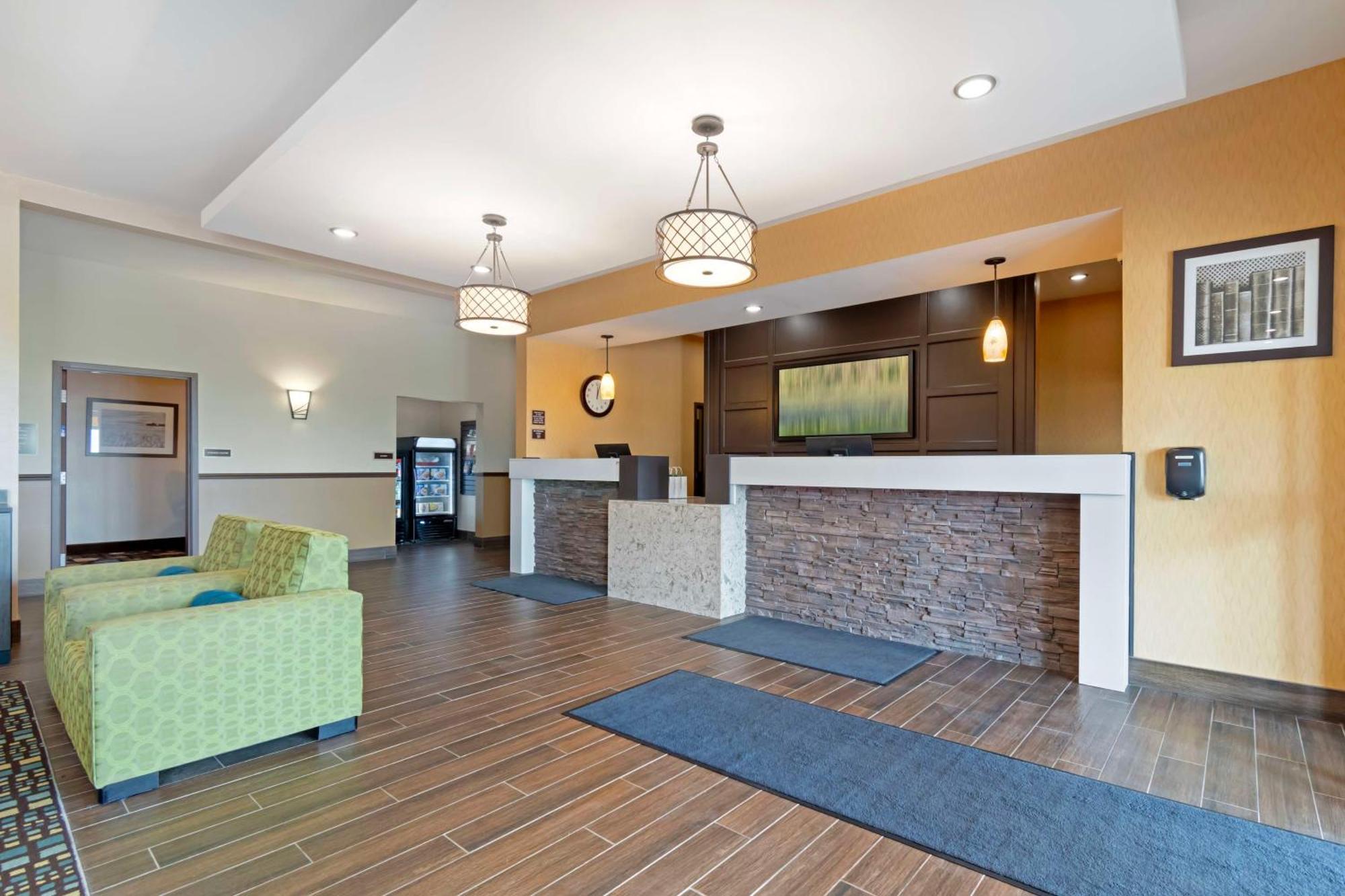 Best Western Plus Moosomin Hotel Buitenkant foto