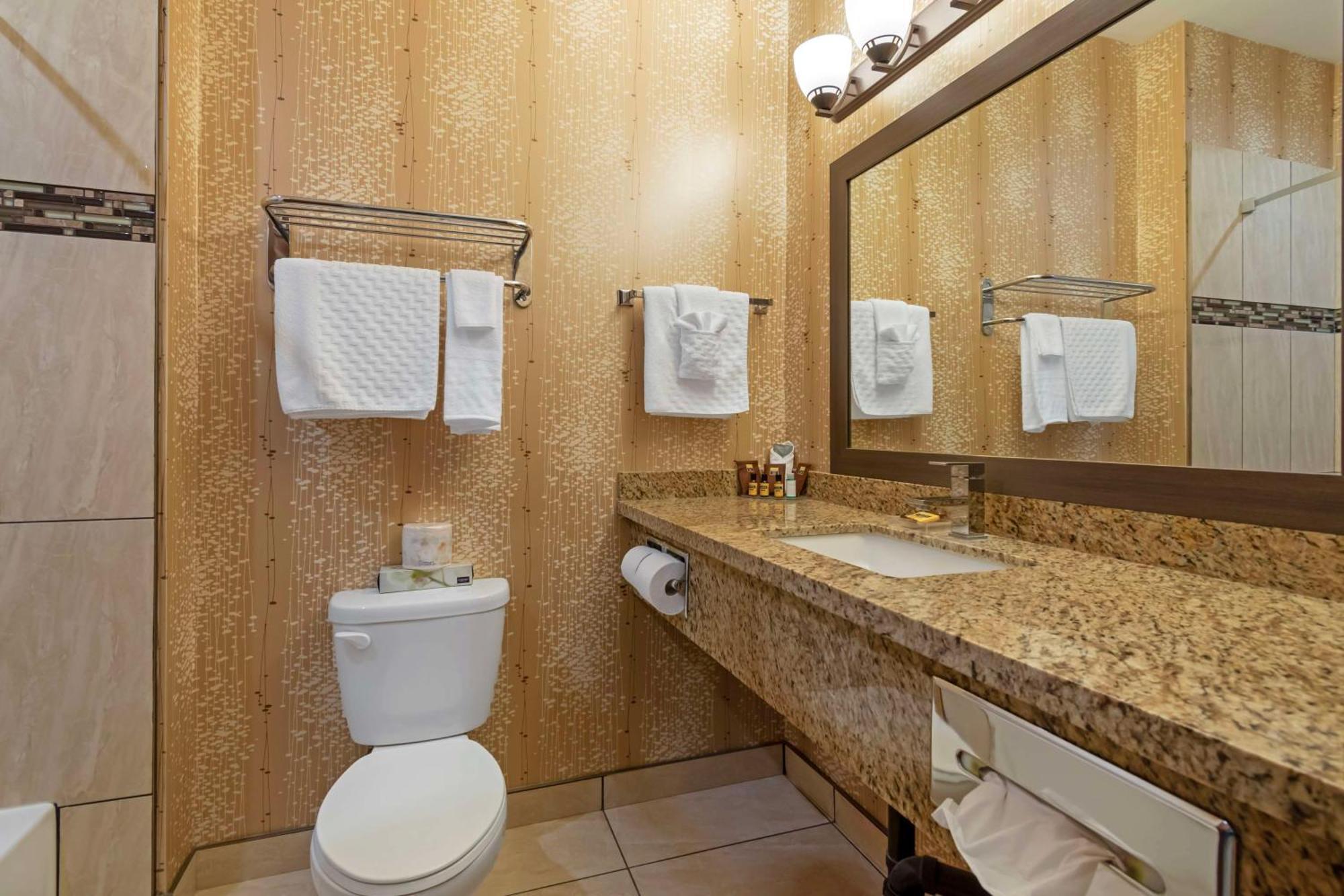 Best Western Plus Moosomin Hotel Buitenkant foto