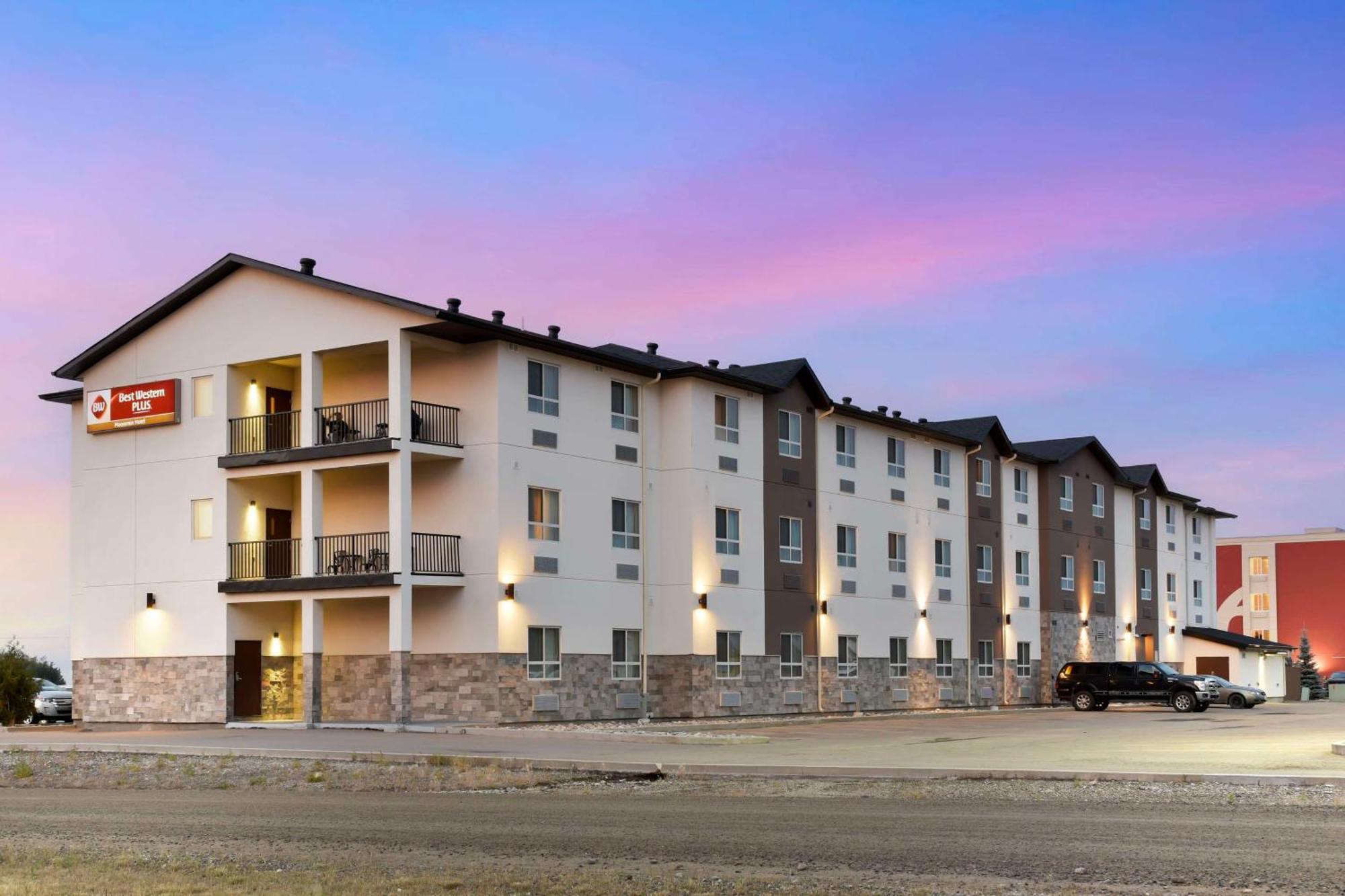 Best Western Plus Moosomin Hotel Buitenkant foto