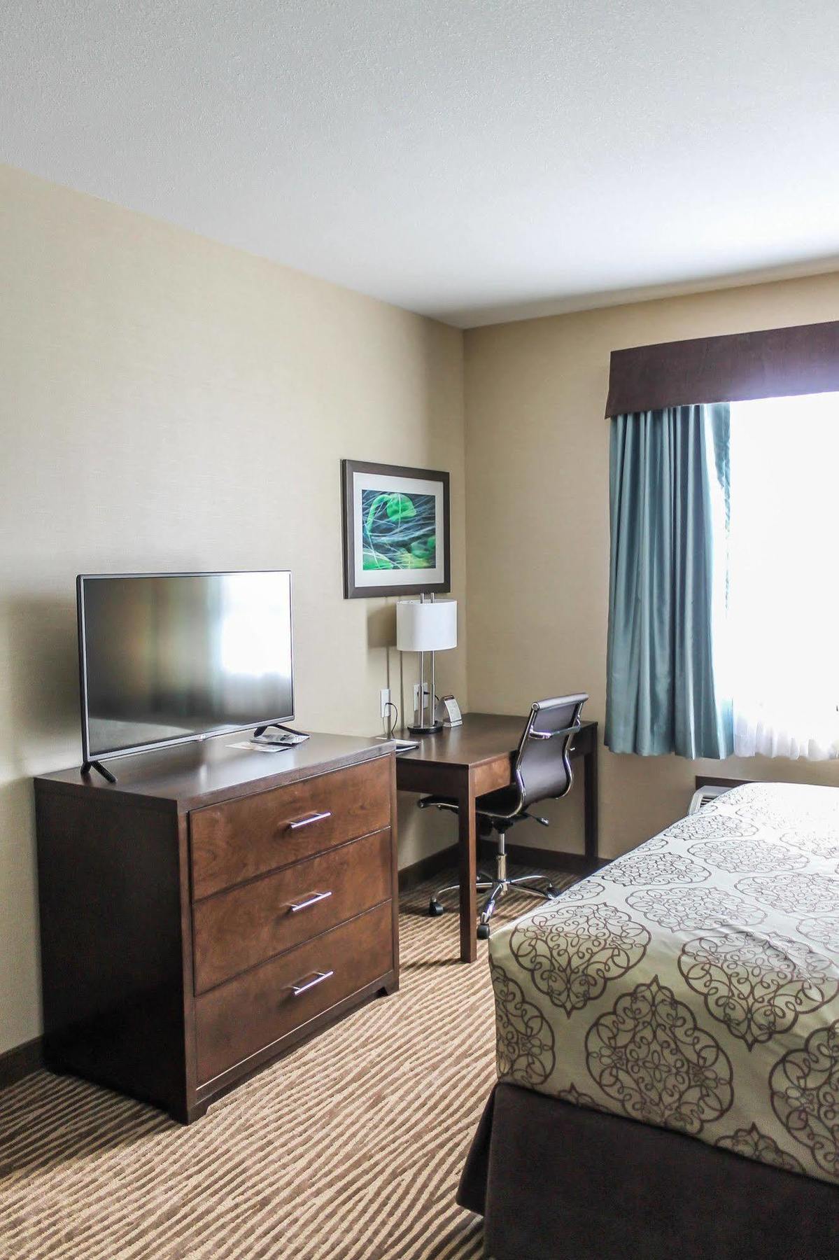 Best Western Plus Moosomin Hotel Buitenkant foto